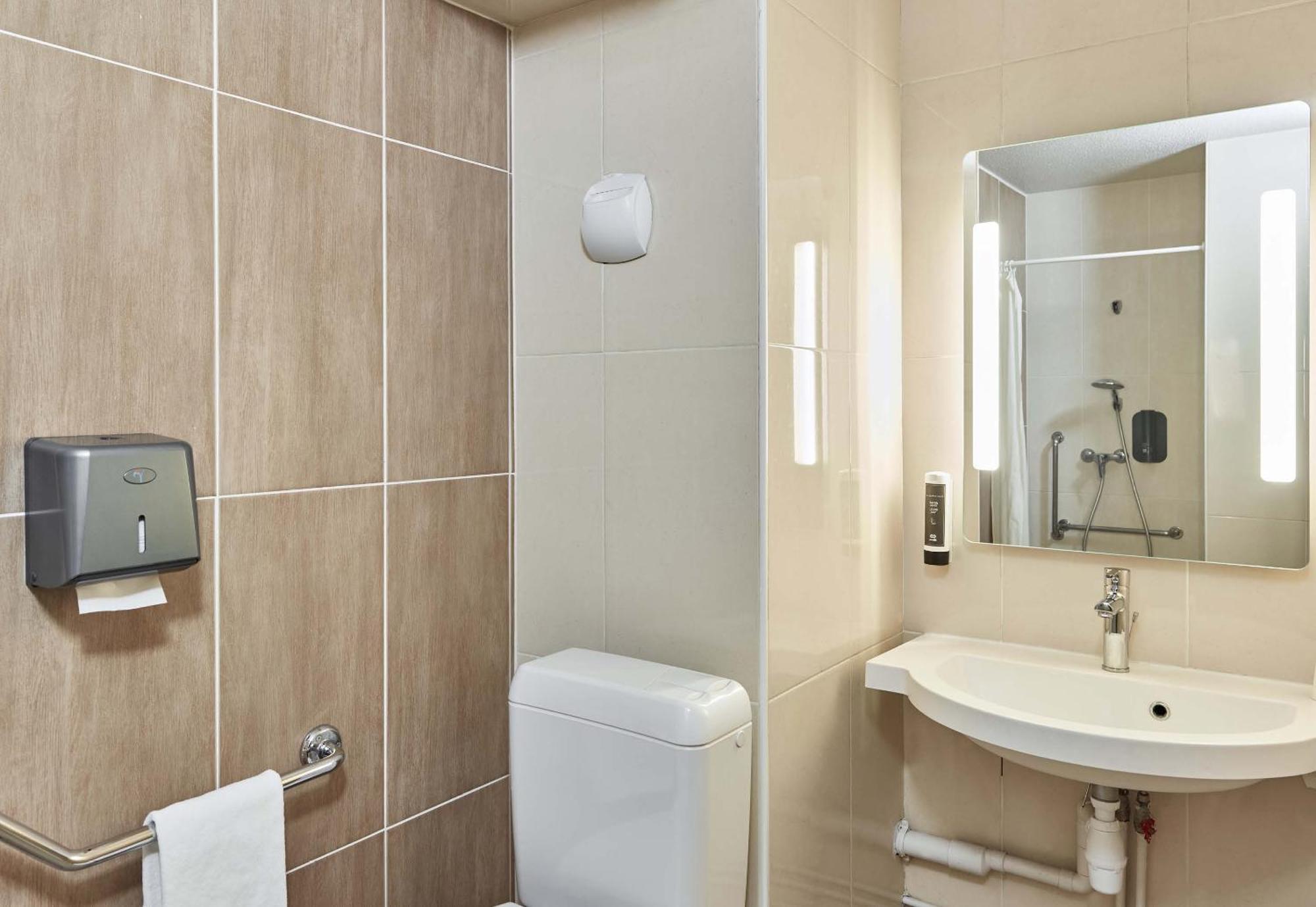 B&B Hotel Orgeval المظهر الخارجي الصورة